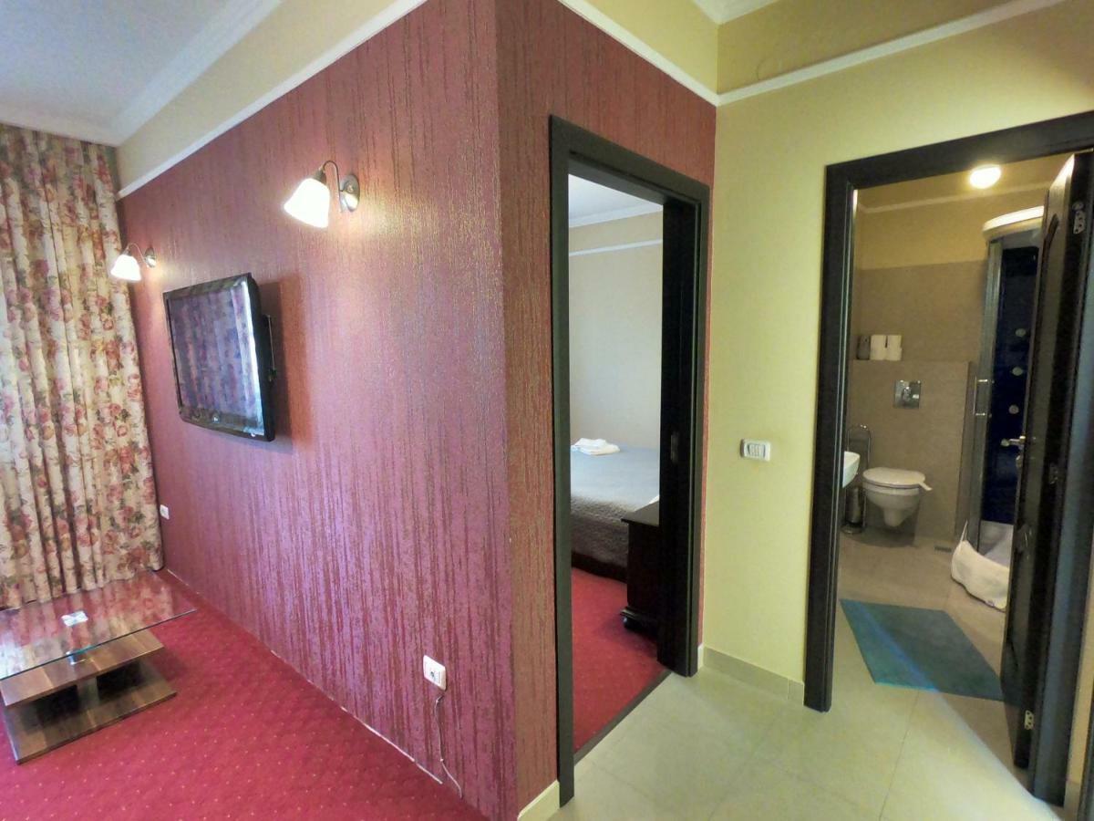 Casa Bucovineana Hotel Suceava Exterior photo